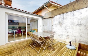 Gorgeous Home In Royan With Wifi